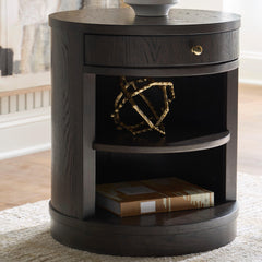 Hoover Furniture Outlet - Ashley Furniture - Leighmour Accent Table - Accent Table - A4000742