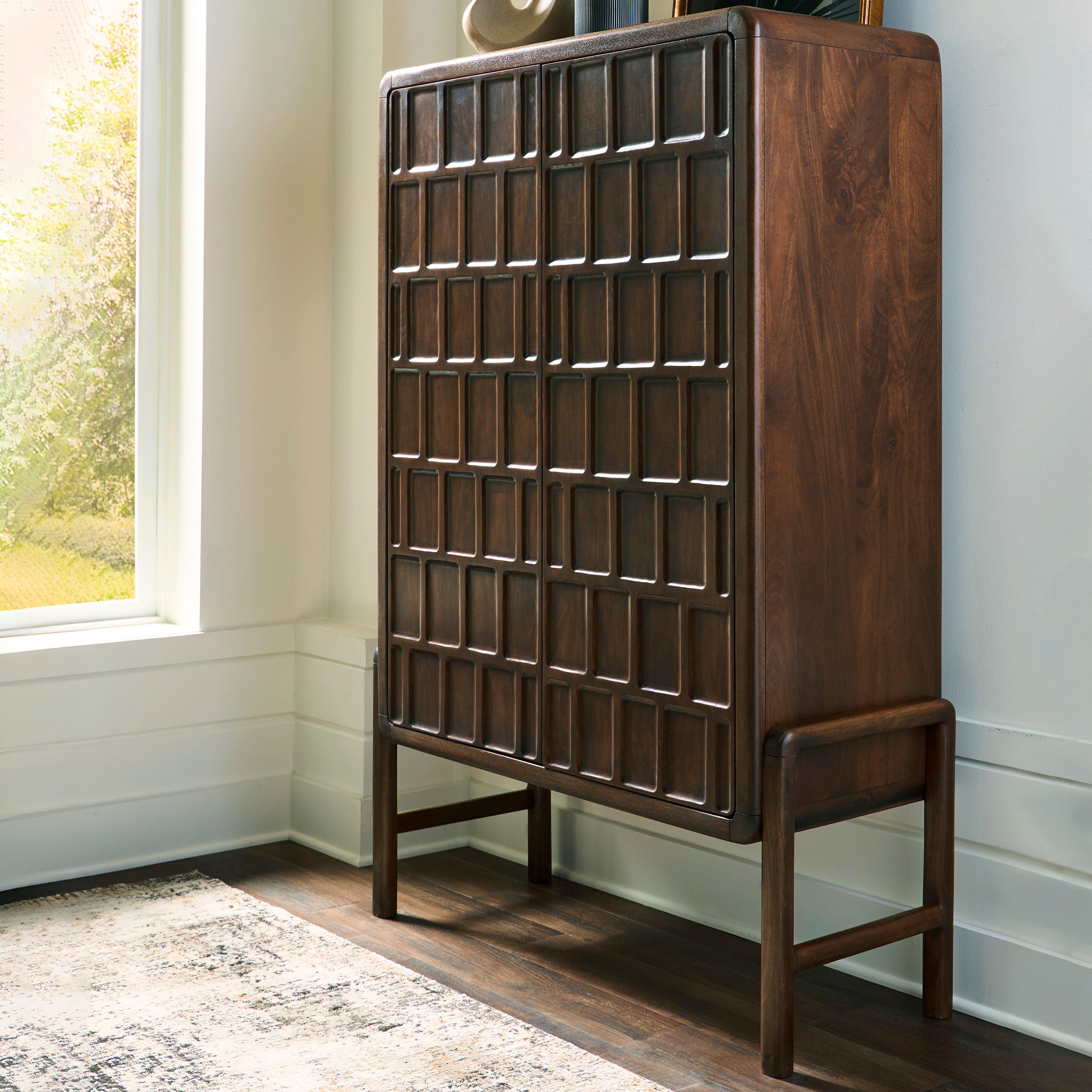 Hoover Furniture Outlet - Ashley Furniture - Dukestone Accent Cabinet - Accent Cabinet - A4000745