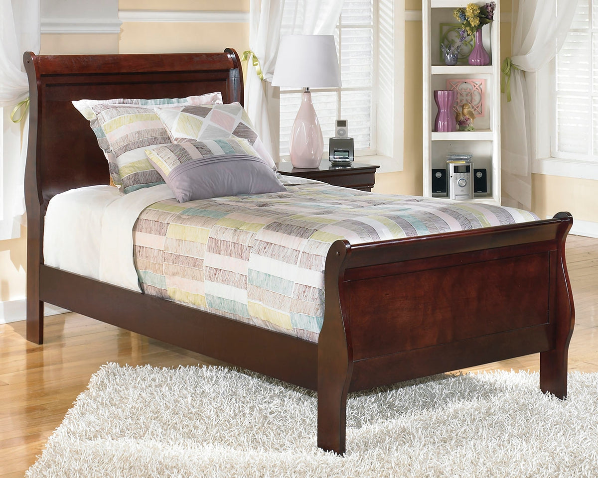 Hoover Furniture Outlet - Ashley Furniture - Alisdair Twin Sleigh Bed - Twin Sleigh Bed / Reddish Brown - B376B5