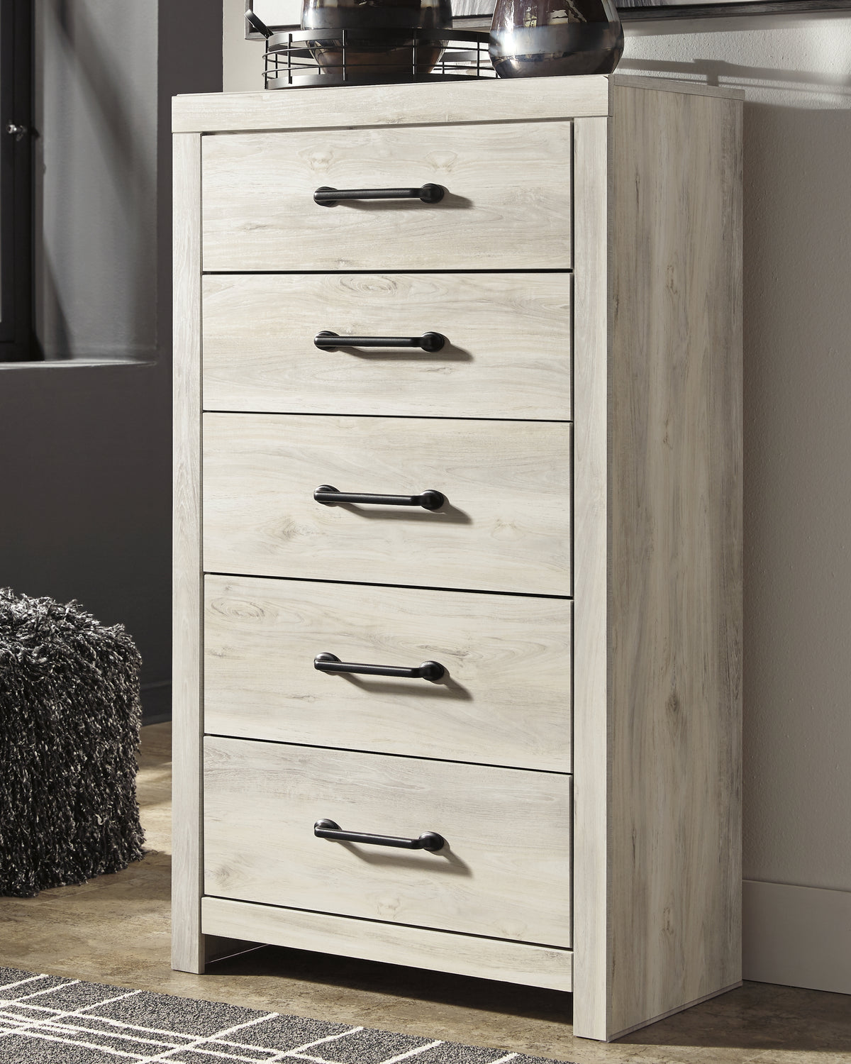 Hoover Furniture Outlet - Ashley Furniture - Cambeck Chest of Drawers - Five Drawer Chest / Whitewash - B192-46