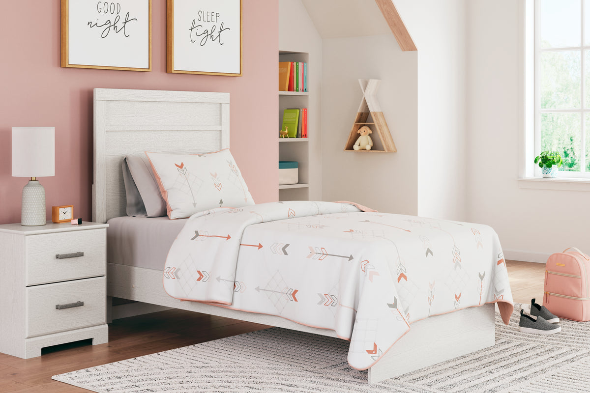 Hoover Furniture Outlet - Ashley Furniture - Stelsie Twin Panel Bed - Twin Panel Bed - B2588B12