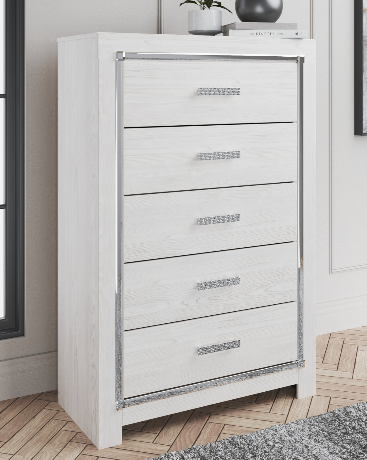 Hoover Furniture Outlet - Ashley Furniture - Altyra Chest of Drawers - Five Drawer Chest / White - B2640-46