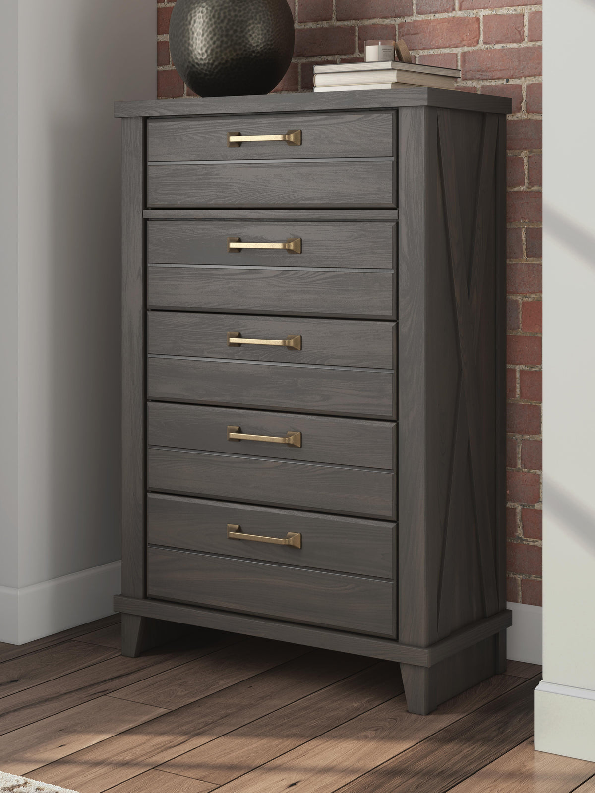 Hoover Furniture Outlet - Ashley Furniture - Vonitta Bay Chest of Drawers - Five Drawer Chest - PCB2648-46