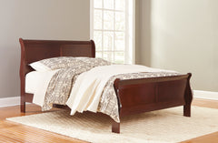 Hoover Furniture Outlet - Ashley Furniture - Alisdair Queen Sleigh Bed - Queen Sleigh Bed / Reddish Brown - B376B2