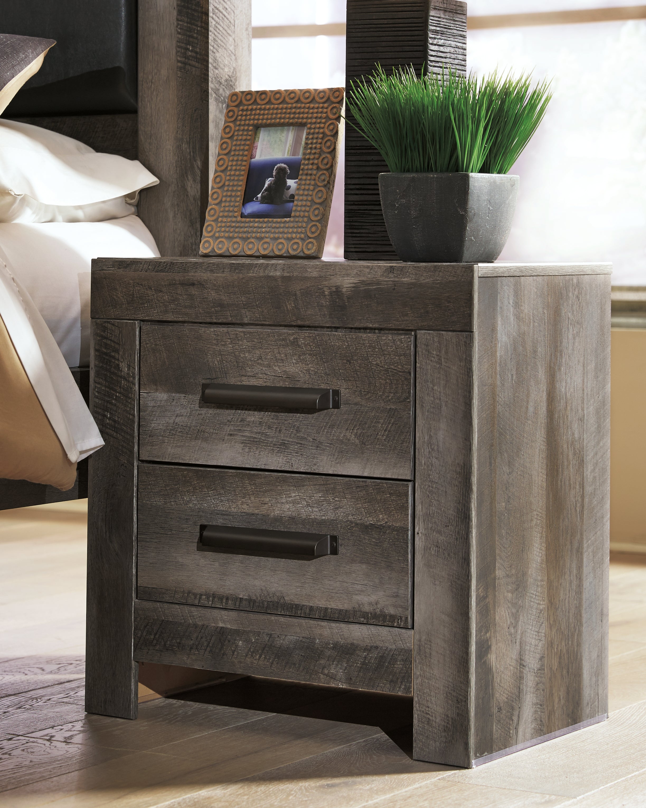Hoover Furniture Outlet - Ashley Furniture - Wynnlow Nightstand - Two Drawer Night Stand / Gray - B440-92