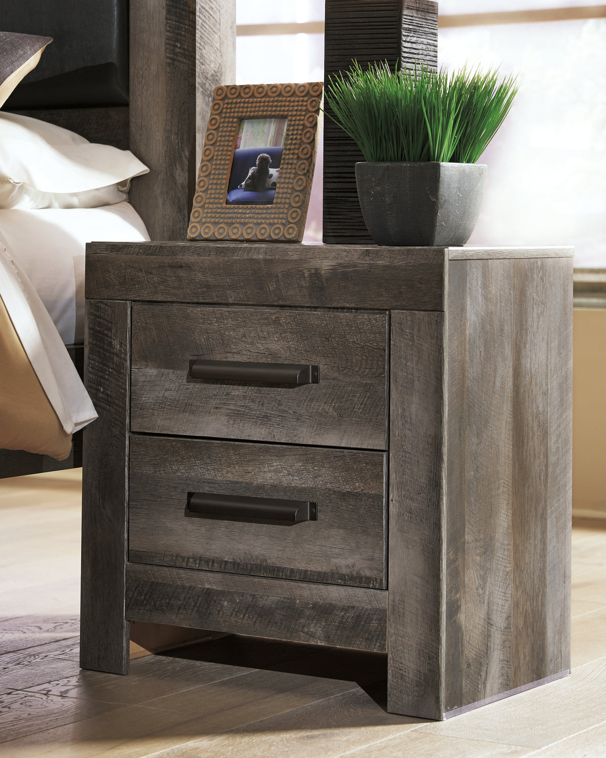 Hoover Furniture Outlet - Ashley Furniture - Wynnlow Nightstand - Two Drawer Night Stand / Gray - B440-92
