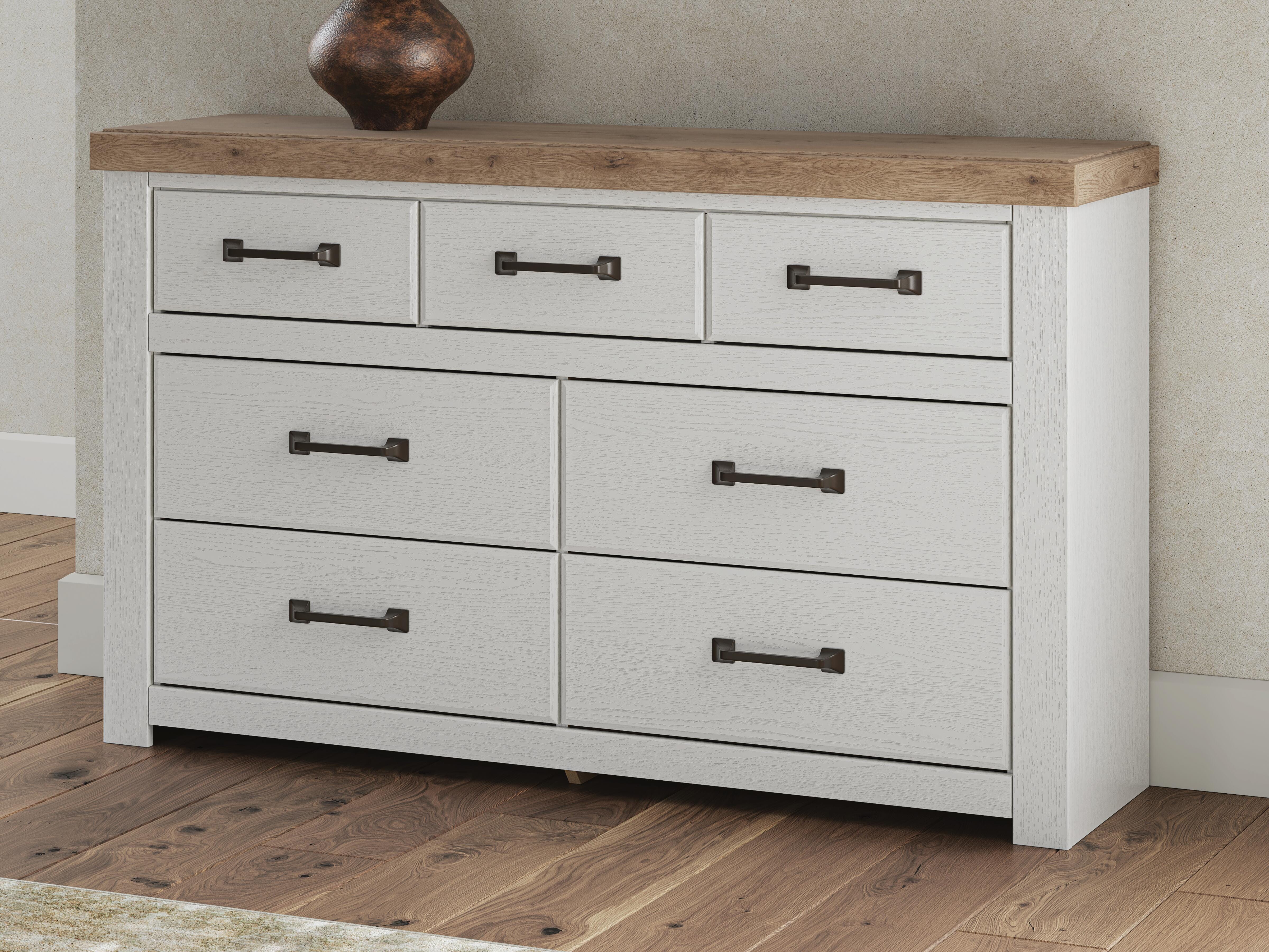 Hoover Furniture Outlet - Ashley Furniture - Savonport Dresser - Seven Drawer Dresser - B4615-31