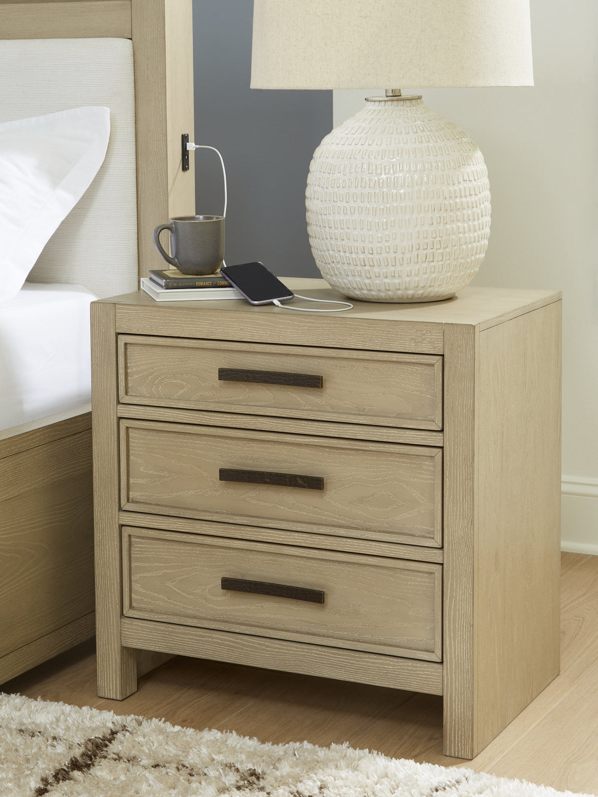 Hoover Furniture Outlet - Ashley Furniture - Calmoro Nightstand - Three Drawer Night Stand - B602-93