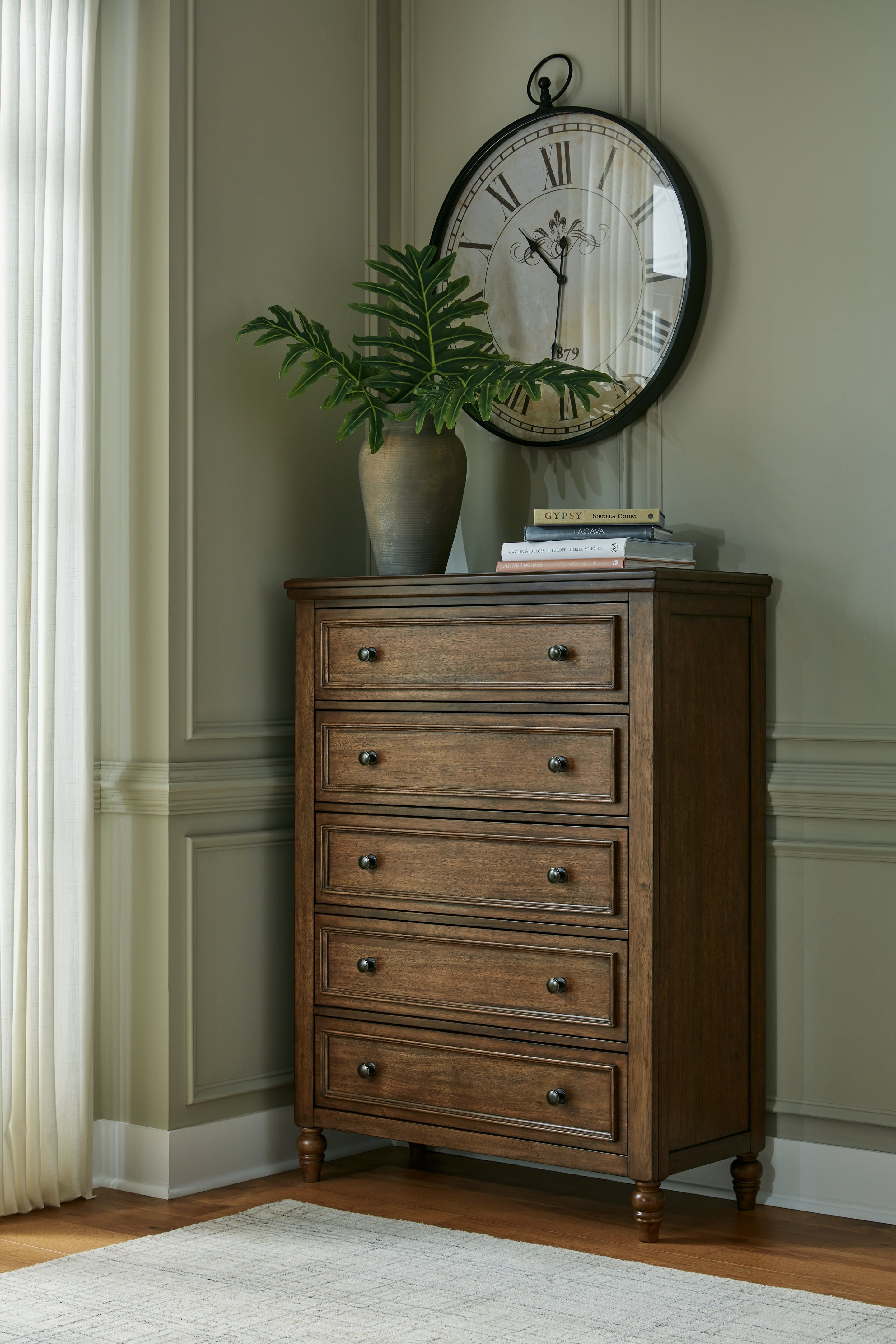 Hoover Furniture Outlet - Ashley Furniture - Sturlayne Chest of Drawers - Five Drawer Chest / Brown - B787-46