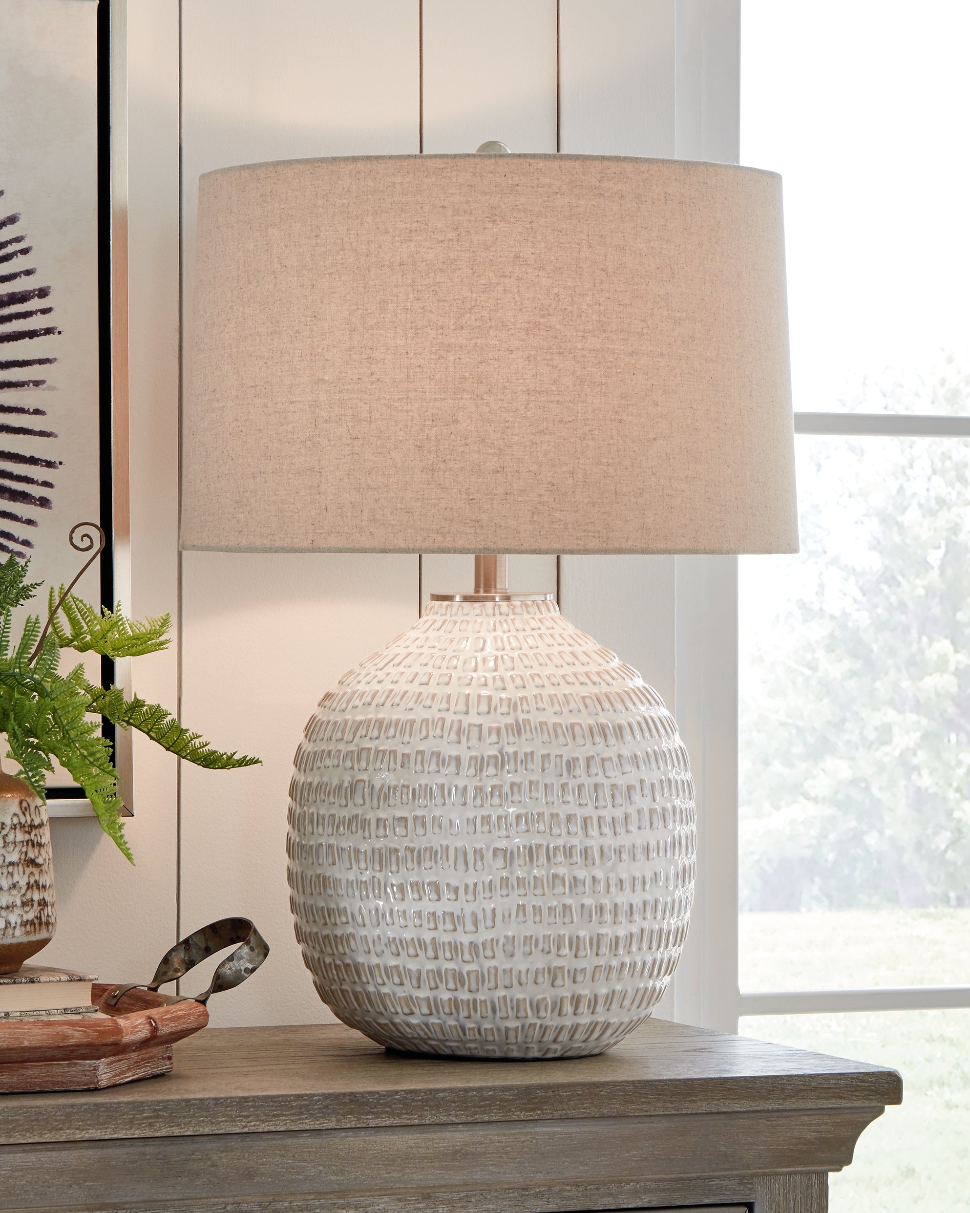 Hoover Furniture Outlet - Ashley Furniture - Jamon Table Lamp - Ceramic Table Lamp (1/CN) / Beige - L100764