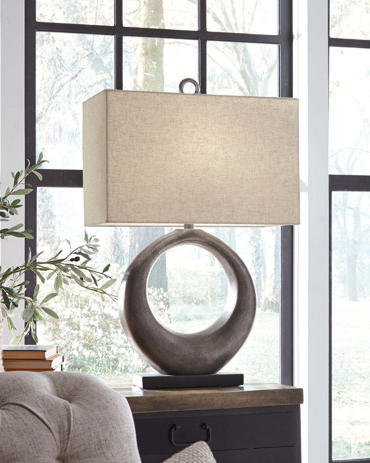 Hoover Furniture Outlet - Ashley Furniture - Saria Table Lamp - Metal Table Lamp (1/CN) - L207394