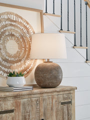 Hoover Furniture Outlet - Ashley Furniture - Neavesboro 2-Piece Lamp Set - 2-Piece Lamp Set - L207484X2