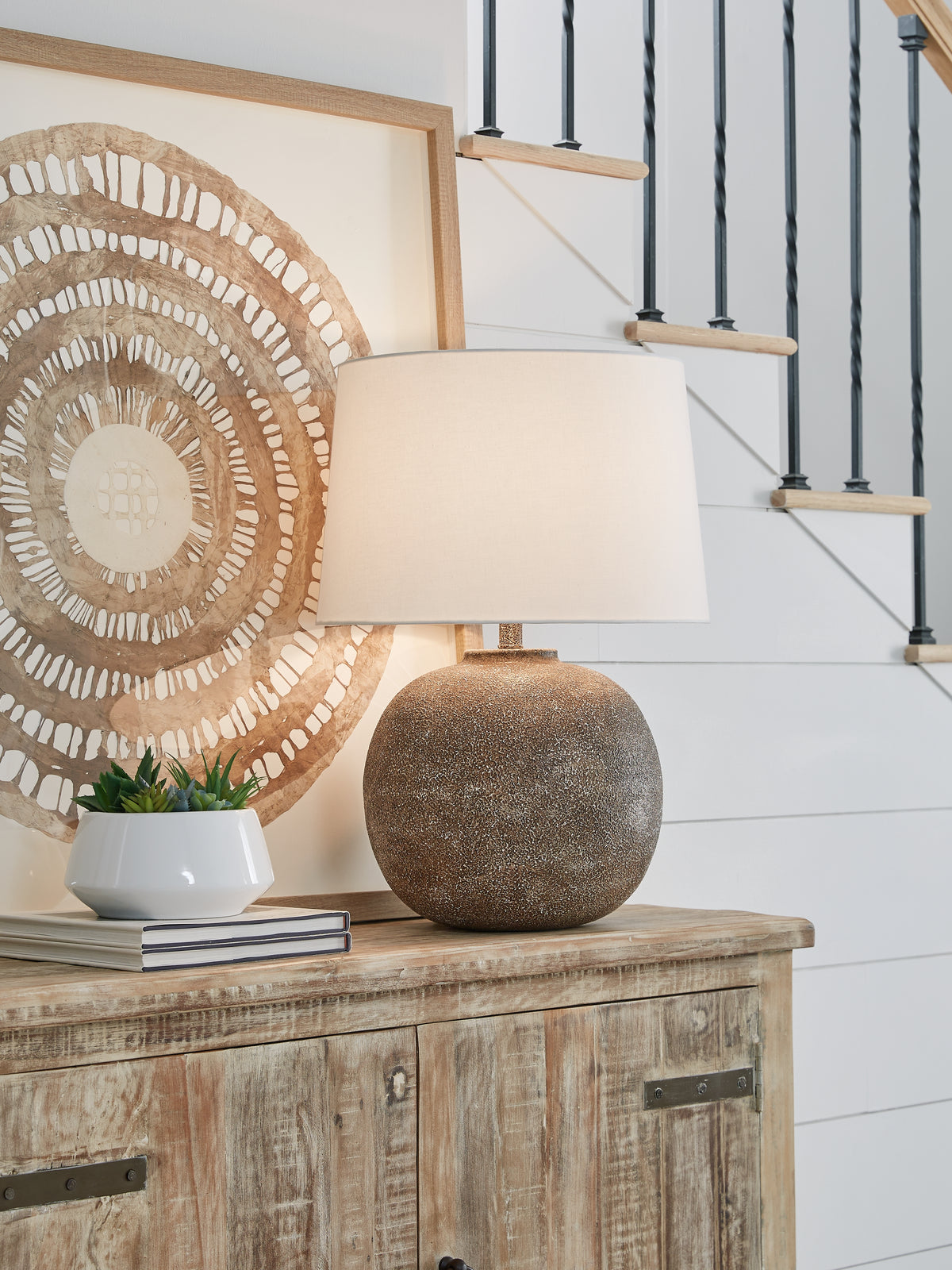 Hoover Furniture Outlet - Ashley Furniture - Neavesboro Table Lamp - Metal Table Lamp (1/CN) - L207484