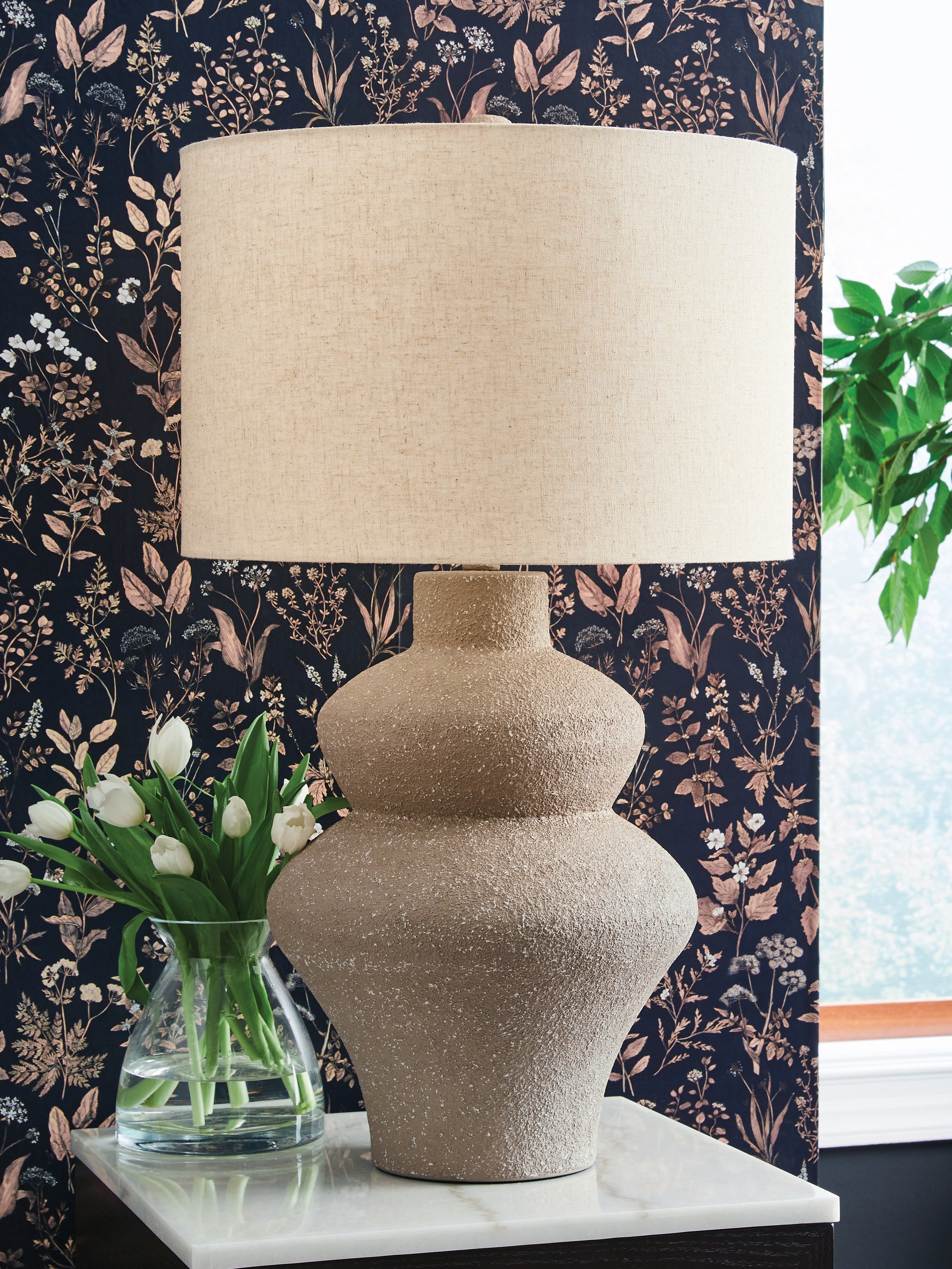 Hoover Furniture Outlet - Ashley Furniture - Jossleigh Table Lamp - Metal Table Lamp (1/CN) / Beige - L207624