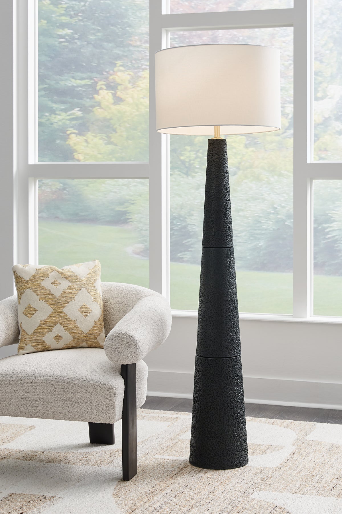 Hoover Furniture Outlet - Ashley Furniture - Hallburg Floor Lamp - Poly Floor Lamp (1/CN) / Black - L235761