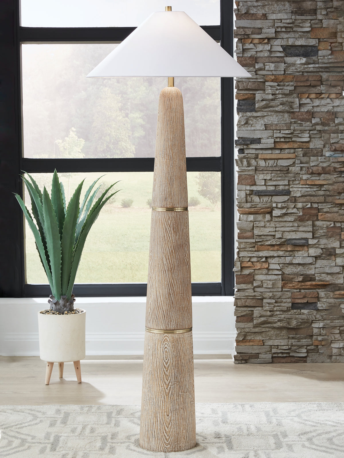 Hoover Furniture Outlet - Ashley Furniture - Gasparleigh Floor Lamp - Poly Floor Lamp (1/CN) - L235811