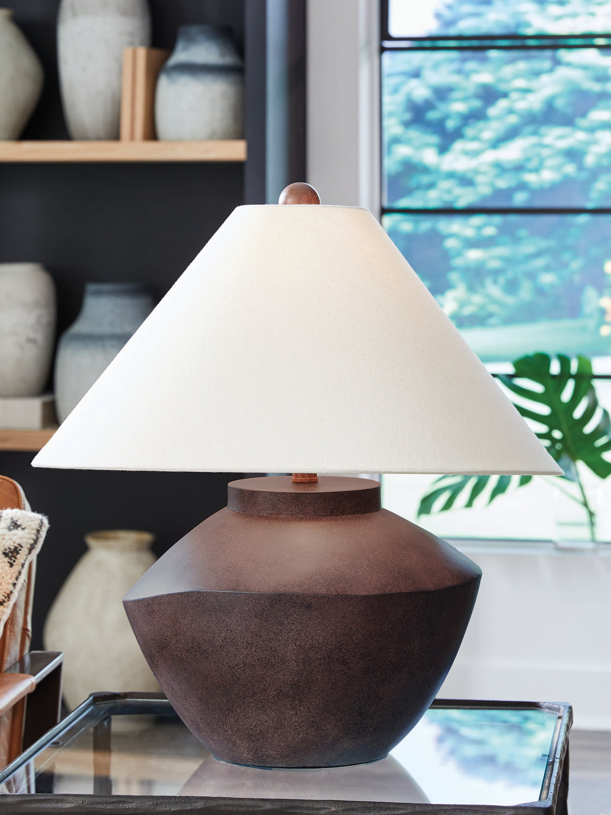 Hoover Furniture Outlet - Ashley Furniture - Honsworth Table Lamp - Poly Table Lamp (1/CN) - L235994