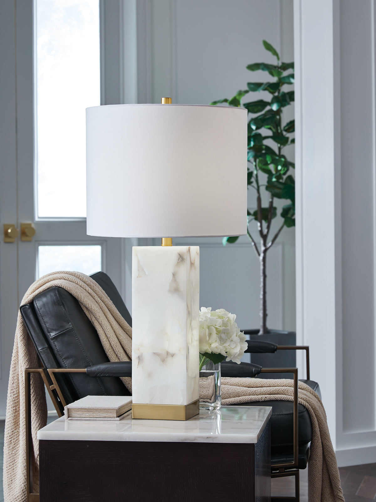 Hoover Furniture Outlet - Ashley Furniture - Linderfield Table Lamp - Alabaster Table Lamp (1/CN) - L429094