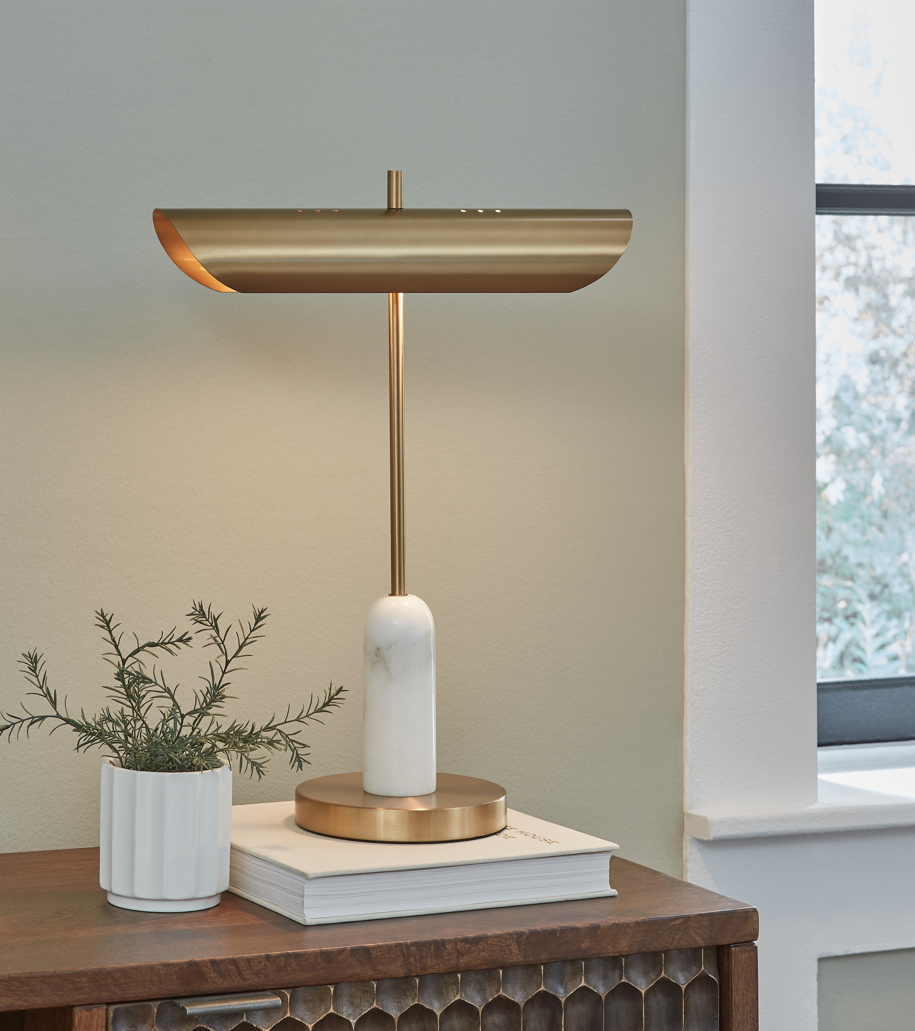 Hoover Furniture Outlet - Ashley Furniture - Rowleigh Desk Lamp - Marble Desk Lamp (1/CN) / Gold Finish/White - L734392