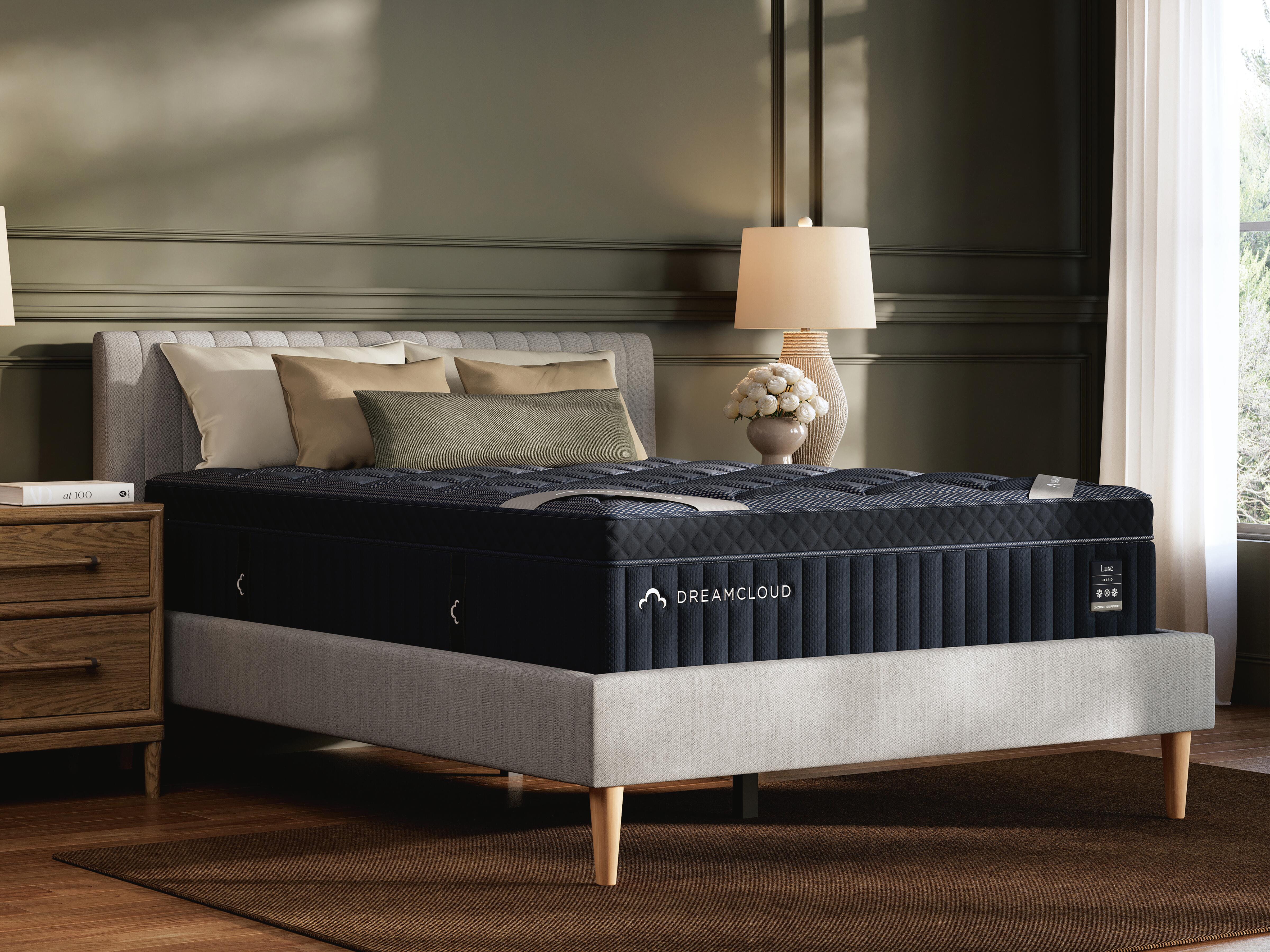 Hoover Furniture Outlet - Ashley Furniture - DreamCloud Luxe Hybrid Twin Mattress - Twin - M13711