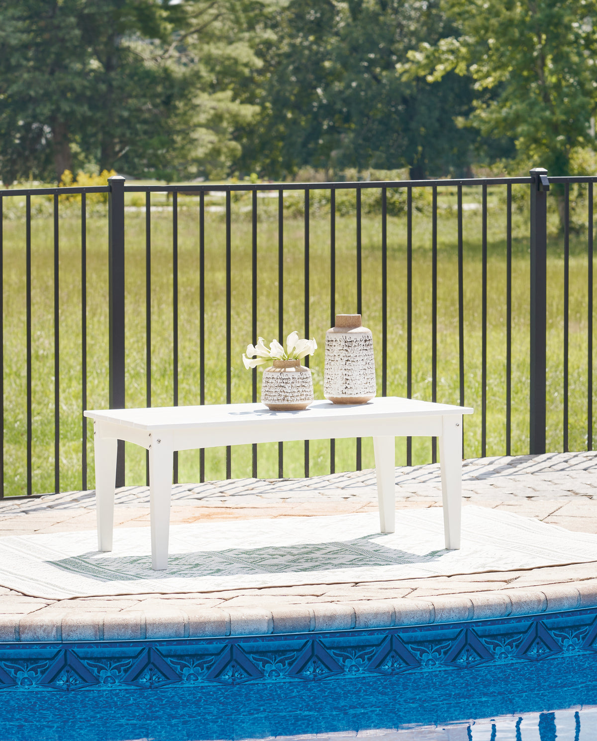 Hoover Furniture Outlet - Ashley Furniture - Hyland Wave Outdoor Coffee Table - Rectangular Cocktail Table / White - P111-701