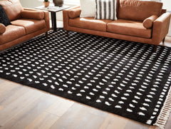 Hoover Furniture Outlet - Ashley Furniture - Minston 5' x 7' Rug - 5' x 7' Rug / Black/White - R405952