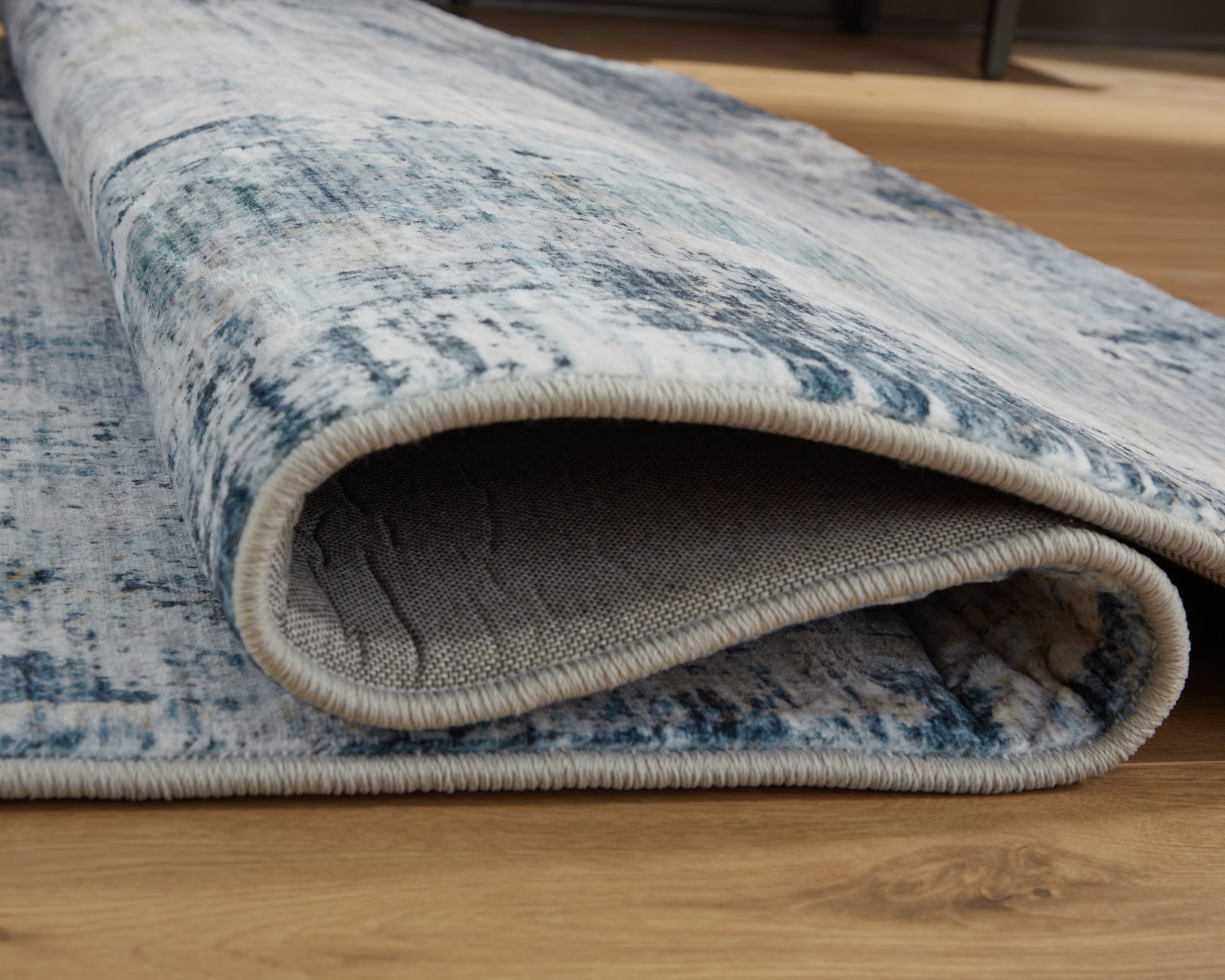 Arlenmont 5' x 7' Memory Foam Area Rug