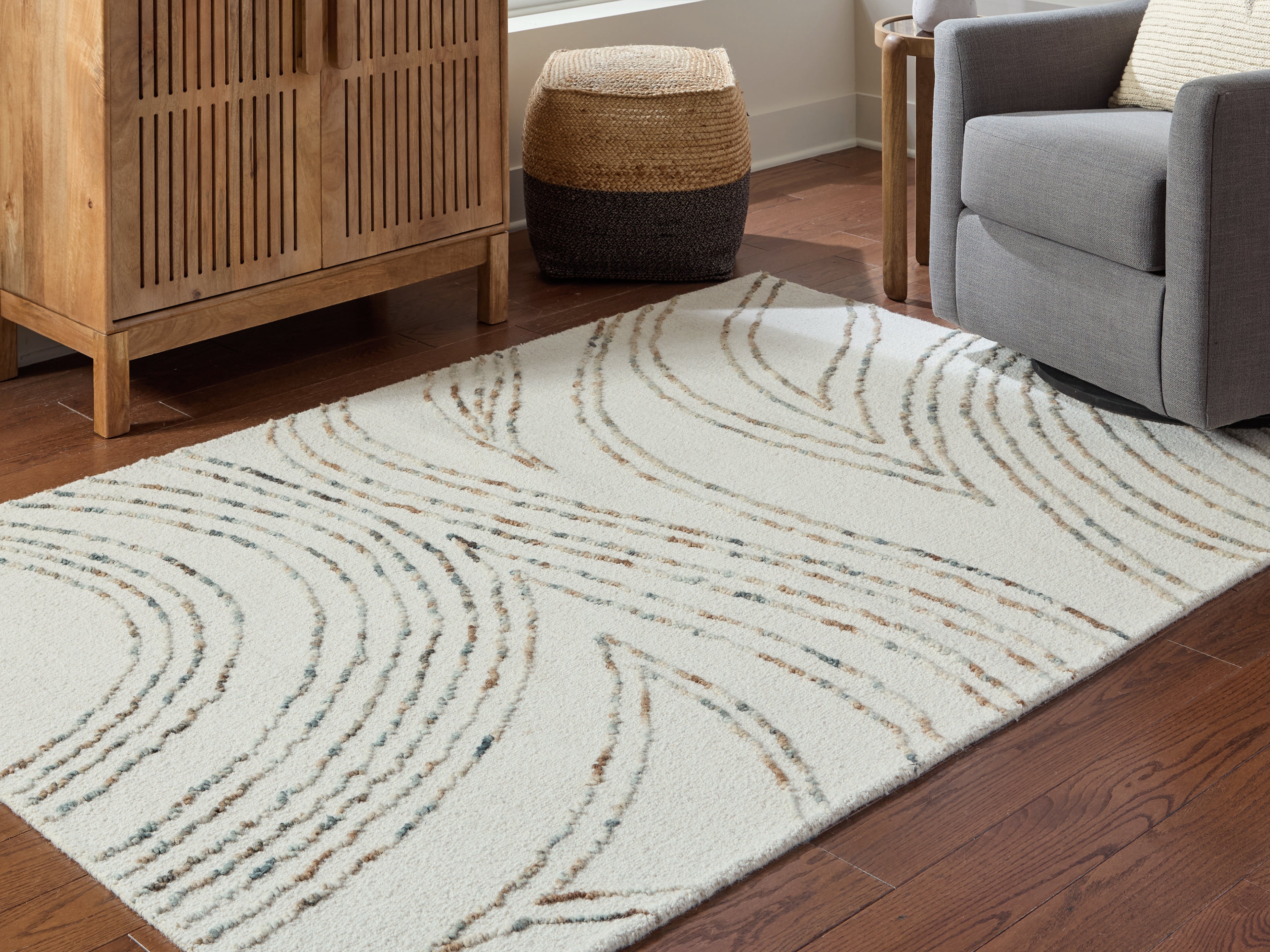 Hoover Furniture Outlet - Ashley Furniture - Deenbury 5' x 7' Area Rug - 5' x 7' Area Rug / Ivory/Green/Brown - R407862