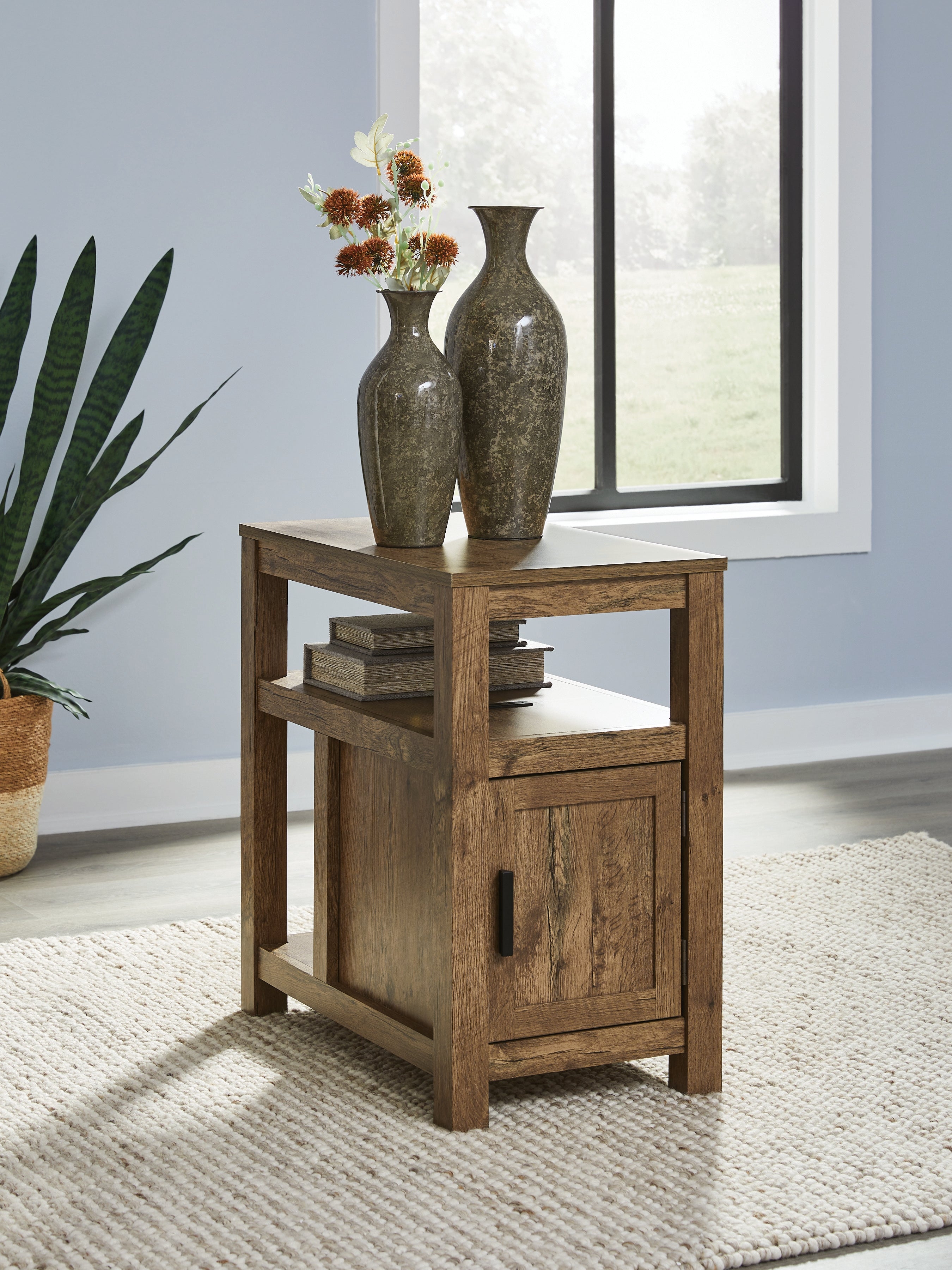Hoover Furniture Outlet - Ashley Furniture - Fendenmore Chairside End Table - Chair Side End Table / Brown - T190-117