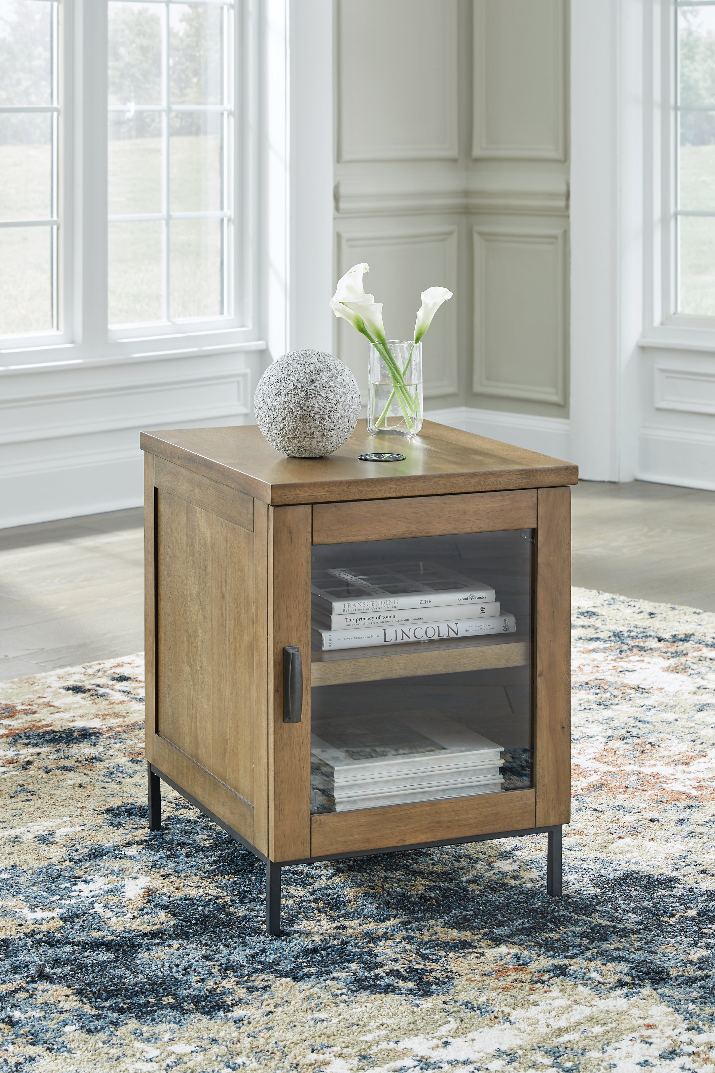 Hoover Furniture Outlet - Ashley Furniture - Torlanta Chairside End Table - Chair Side End Table / Brown - T686-7
