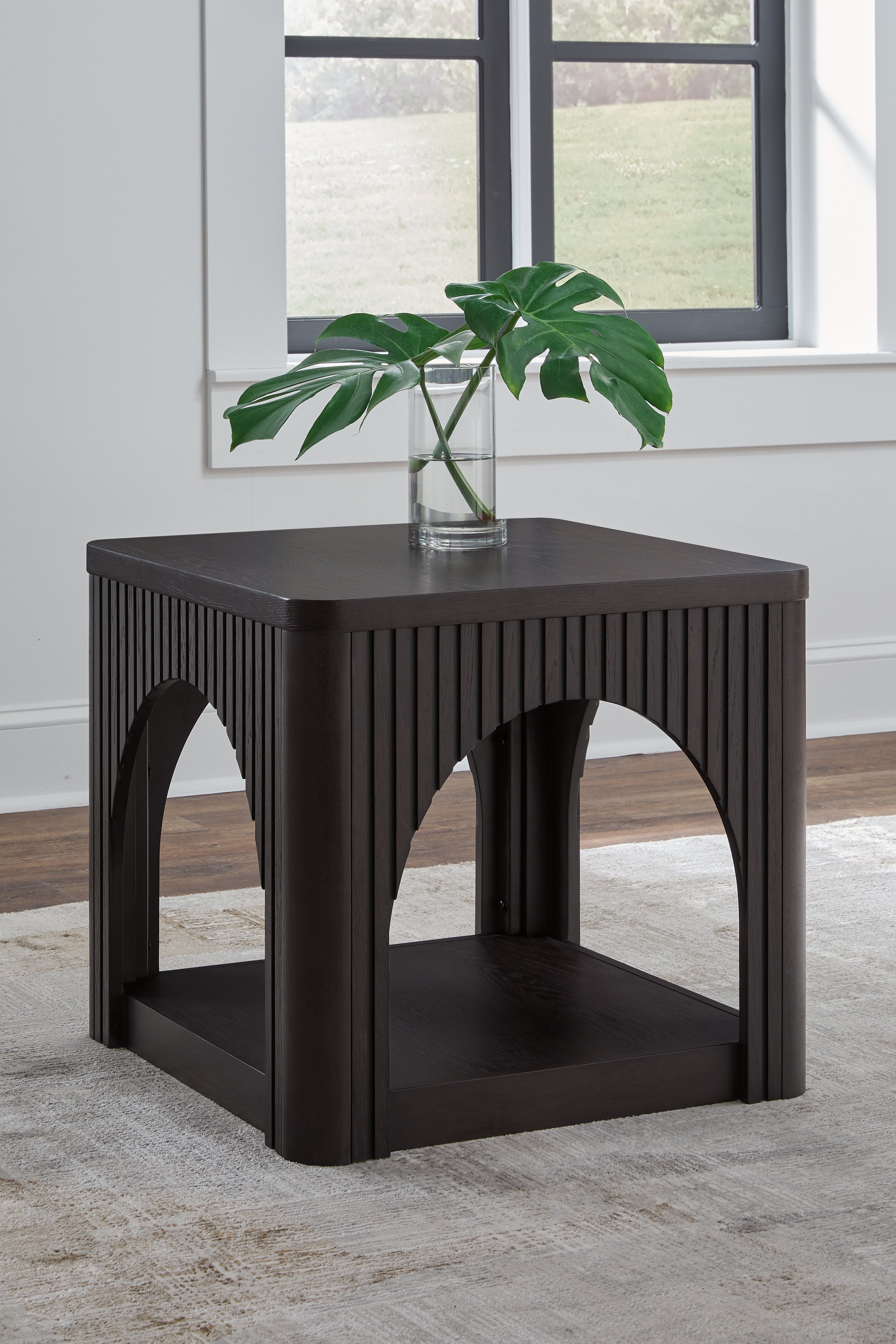 Hoover Furniture Outlet - Ashley Furniture - Yellink End Table - Square End Table - T760-2